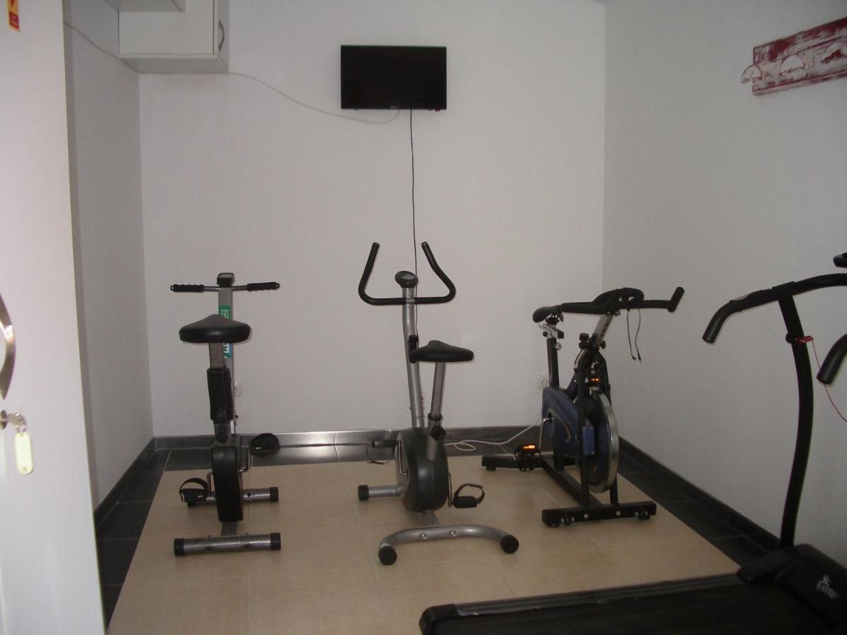 Apartamentos La Fonda Aninon Dış mekan fotoğraf