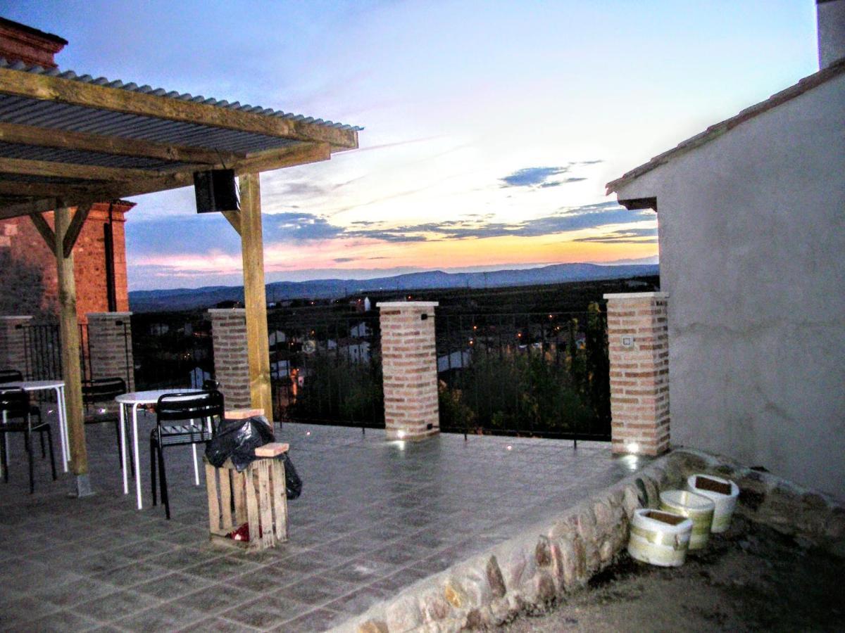 Apartamentos La Fonda Aninon Dış mekan fotoğraf