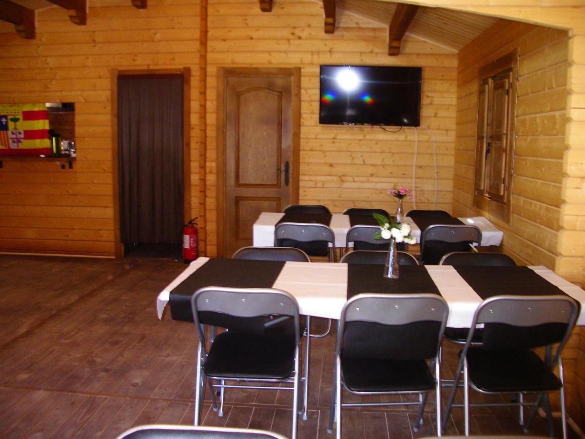 Apartamentos La Fonda Aninon Dış mekan fotoğraf