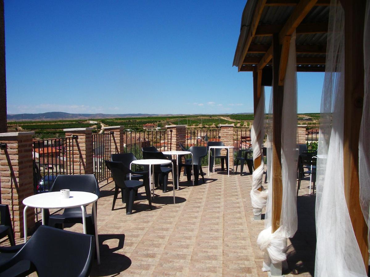 Apartamentos La Fonda Aninon Dış mekan fotoğraf