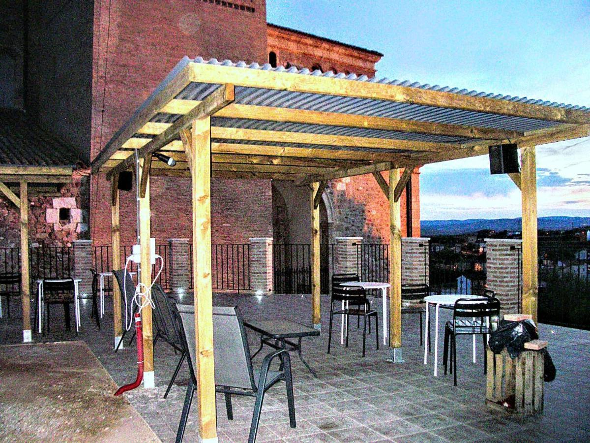 Apartamentos La Fonda Aninon Dış mekan fotoğraf